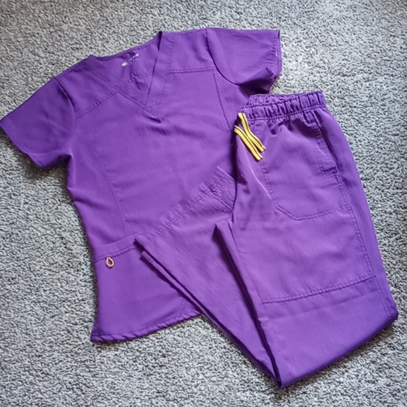 spreading good cheer Other - 🎄 Spreading Good Cheer Scrubs